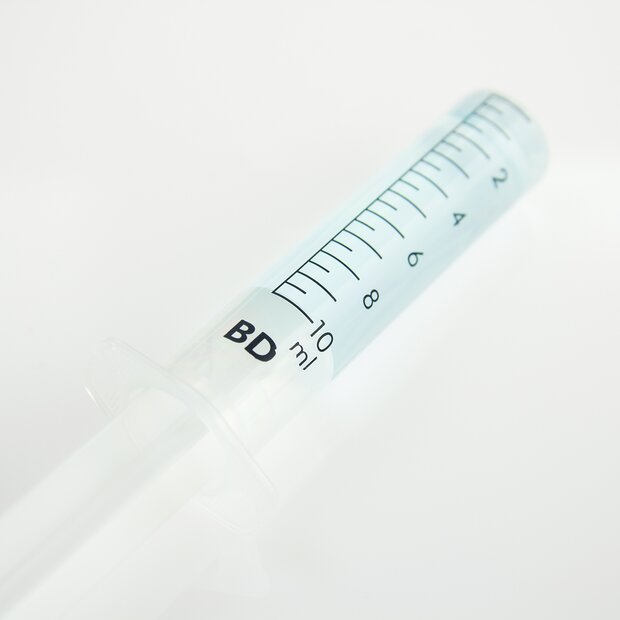 5 pcs. syringes, 10 ml + cannulae